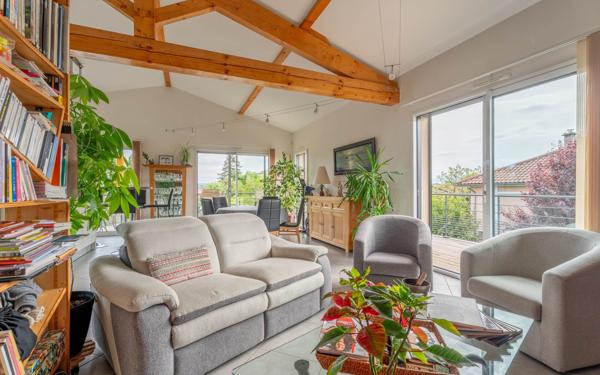 Maison à vendre    5 pièces •  Chazay-d'Azergues