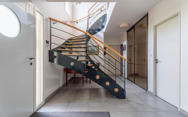 Maison à vendre    5 pièces •  Chazay-d'Azergues
