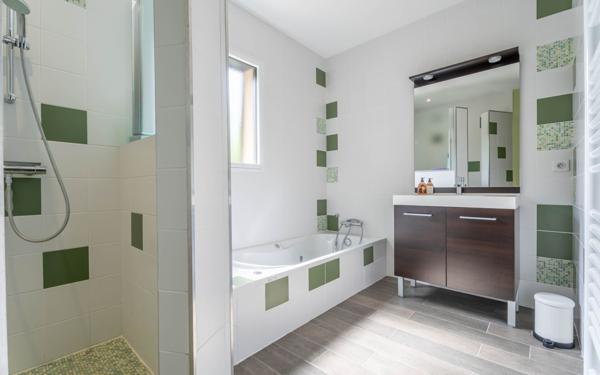 Maison à vendre    5 pièces •  Chazay-d'Azergues