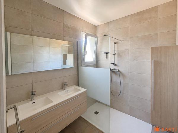 Maison T4 plain-pied, jardin, piscine, garage