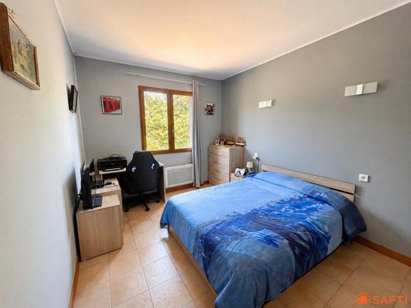 Maison T4 plain-pied, jardin, piscine, garage