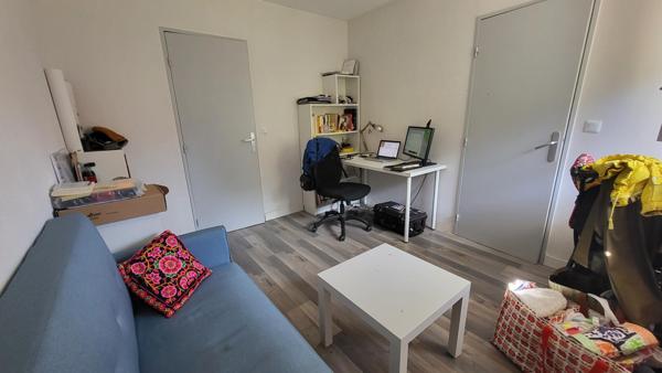 Jolie maison avec jardin et garage