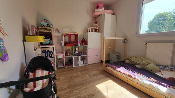 Jolie maison avec jardin et garage