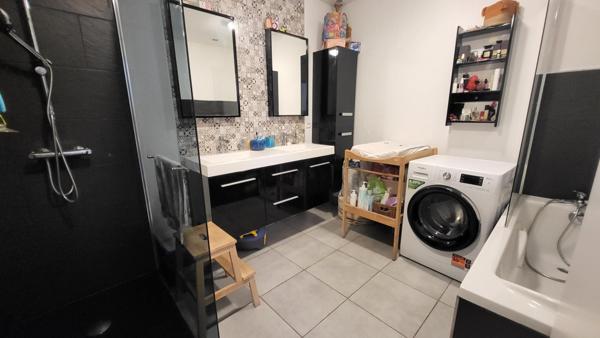 Jolie maison avec jardin et garage