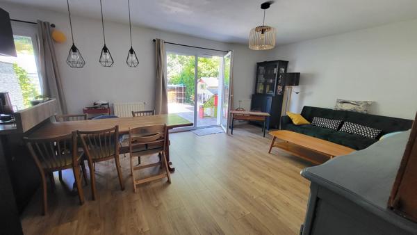 Jolie maison avec jardin et garage