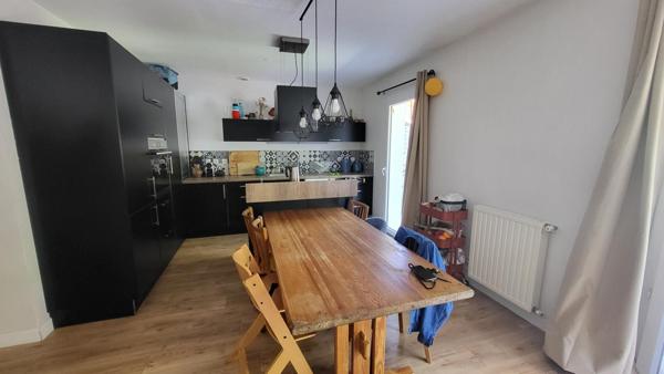 Jolie maison avec jardin et garage