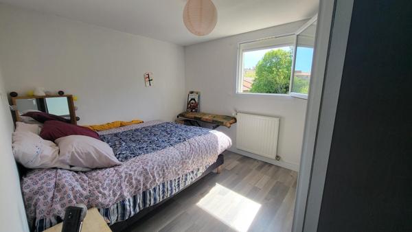 Jolie maison avec jardin et garage