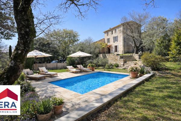 Charmante propriété en pierre avec jardin et piscine