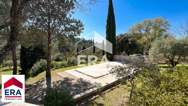 Charmante propriété en pierre avec jardin et piscine