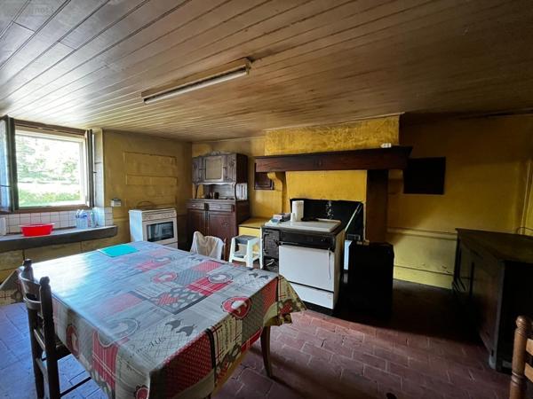 Maison rurale à vendre à Villegusien-le-Lac en Haute-Marne (52600), ref : SGML113249