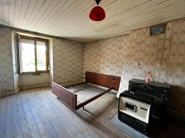 Maison rurale à vendre à Villegusien-le-Lac en Haute-Marne (52600), ref : SGML113249