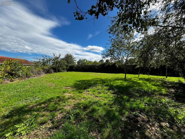 Maison rurale à vendre à Villegusien-le-Lac en Haute-Marne (52600), ref : SGML113249