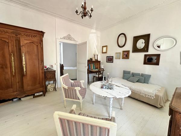 Maison coeur de ville st jean d'angély .... quel charme! Saint-Jean-d'Angély (17400)