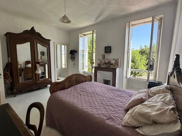 Maison coeur de ville st jean d'angély .... quel charme! Saint-Jean-d'Angély (17400)