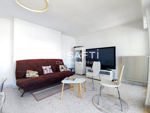 Vue mer exceptionnelle – Appartement avec accès direct à la plage et parking privatif