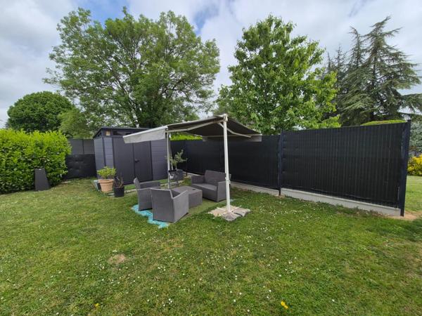 Pavillon Plain-Pied, 100 m2, 3 chambres. Prestation qualitative, terrain paysagé.