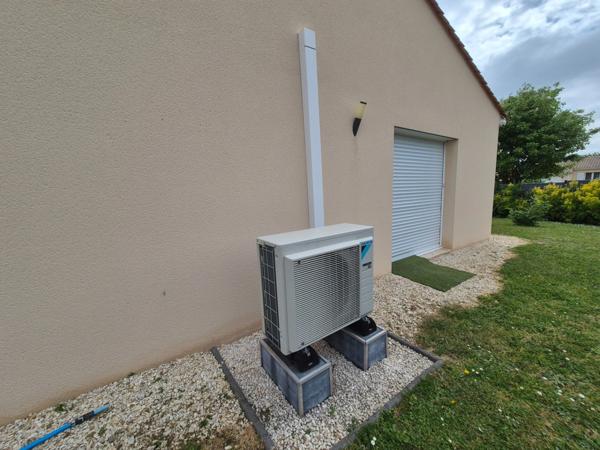 Pavillon Plain-Pied, 100 m2, 3 chambres. Prestation qualitative, terrain paysagé.
