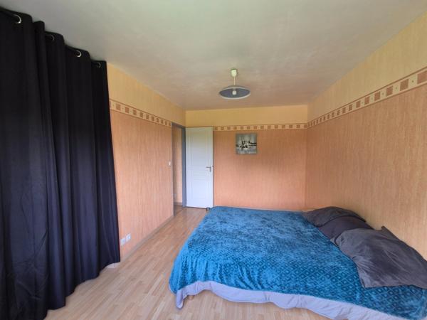 Pavillon Plain-Pied, 100 m2, 3 chambres. Prestation qualitative, terrain paysagé.