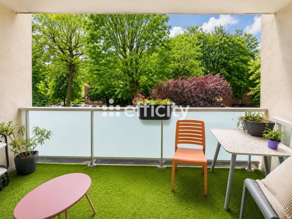 Appartement
         4 pièces
        - 79 m² 239 000 € *
