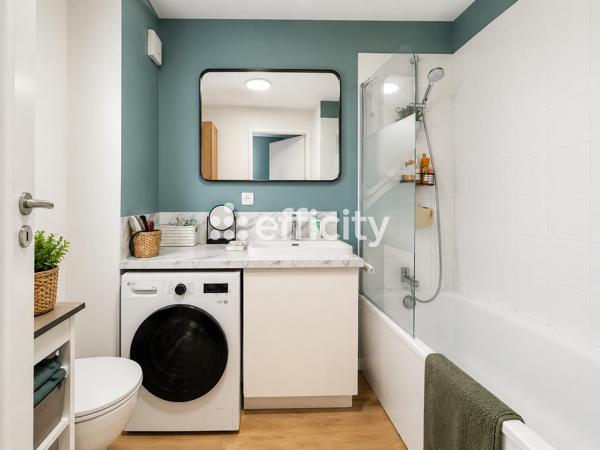Appartement
         4 pièces
        - 79 m² 239 000 € *