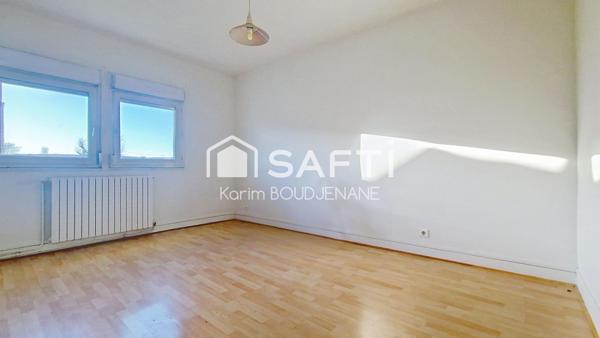 Maison individuelle de plain-pied, 3 chambres, garage, dépendance sur 440 m2 de terrain...