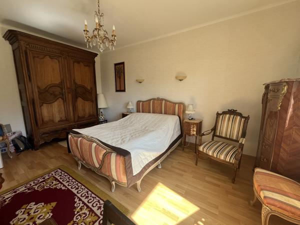 Maison à vendre à Saint-Avé – 250 m² habitables sur 3 300 m² de terrain avec piscine