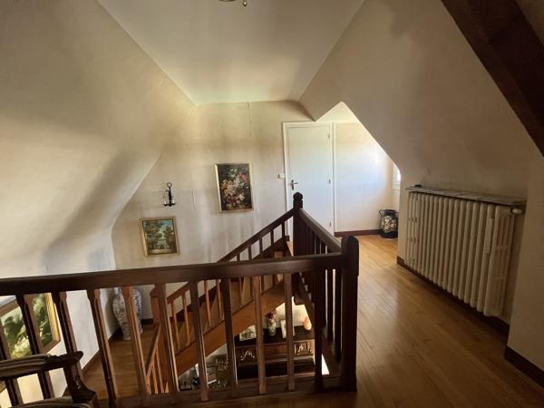 Maison à vendre à Saint-Avé – 250 m² habitables sur 3 300 m² de terrain avec piscine