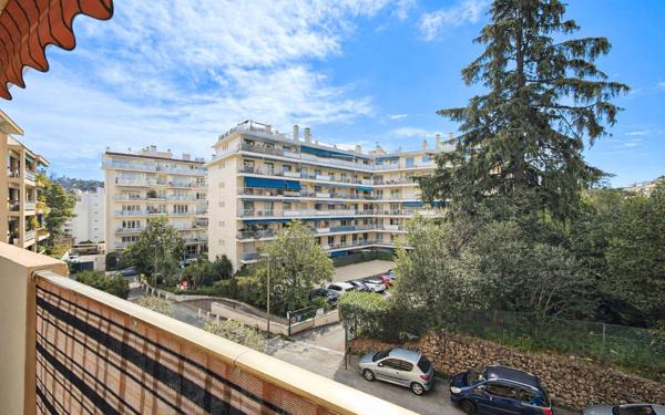 Appartement à vendre    3 pièces • 70,69 m2 Le Cannet