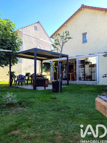 Maison à vendre 4 pièces 79 m² Chelles