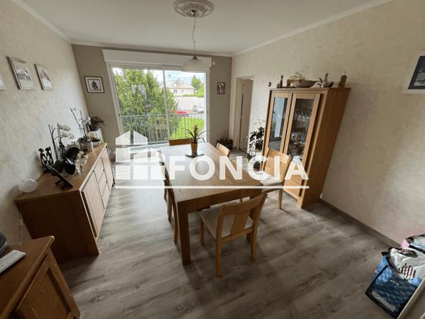Location Appartement 4 pièces 71.96 m² - 12 RUE DES ECOLES Flers 61100