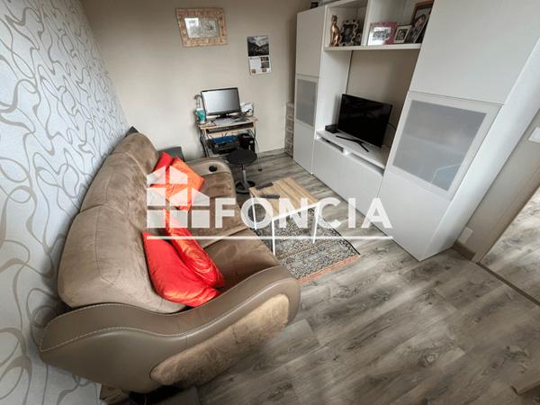 Location Appartement 4 pièces 71.96 m² - 12 RUE DES ECOLES Flers 61100