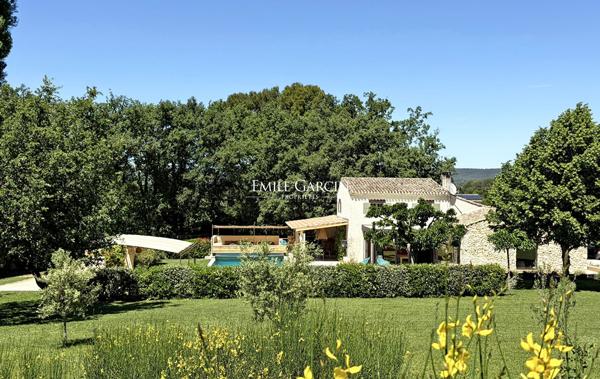A vendre - Propriété de caractère - A Aix-en-Provence