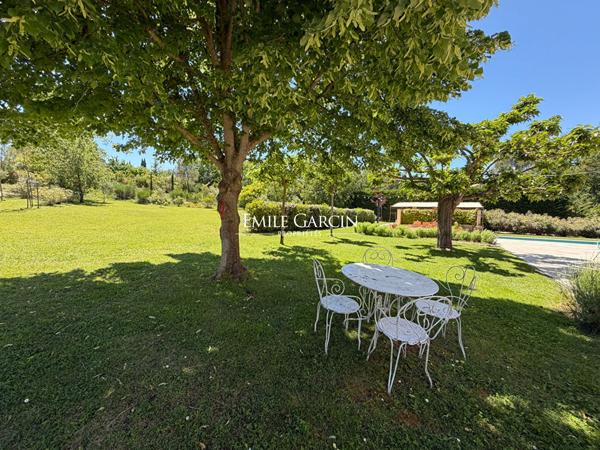 A vendre - Propriété de caractère - A Aix-en-Provence