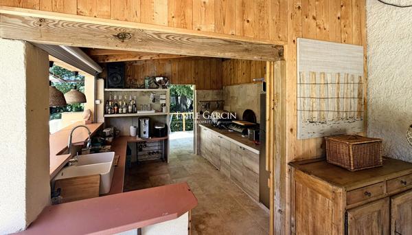 A vendre - Propriété de caractère - A Aix-en-Provence