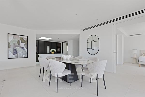 LE MARLY —Avec  Projet de rénovation d'exception