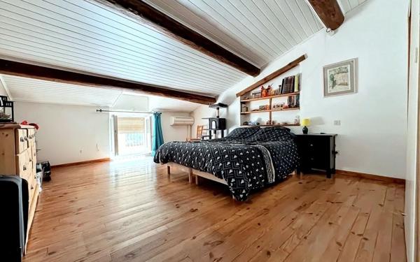 Maison à vendre    3 pièces •  Montfrin