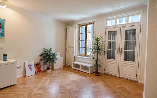 Maison à vendre    3 pièces •  Montfrin