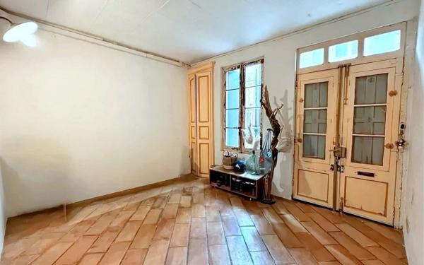 Maison à vendre    3 pièces •  Montfrin