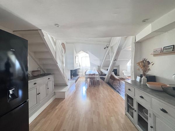 T4 bis meublé - Duplex moderne en hyper-centre d'Orléans - 1300 €