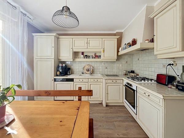 Maison à vendre 265 500 € Le Relecq-Kerhuon 6 p 105 m² DPE D