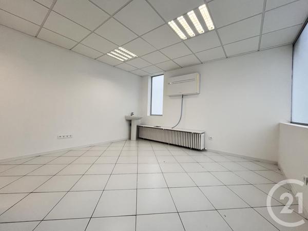 à vendre  273,81 m2 NANGIS - 77