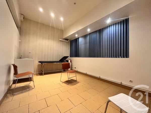 à vendre  273,81 m2 NANGIS - 77