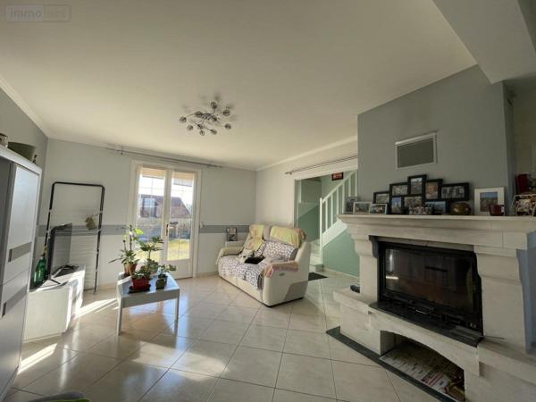 Maison à vendre à Yvré-l'Évêque dans la Sarthe (72530), ref : 72033-256