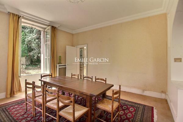 A VENDRE- Saint Fargeau- Bourgogne 89- Maison Bougeoise 8 Ch jardin de 2600m2
