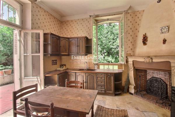 A VENDRE- Saint Fargeau- Bourgogne 89- Maison Bougeoise 8 Ch jardin de 2600m2