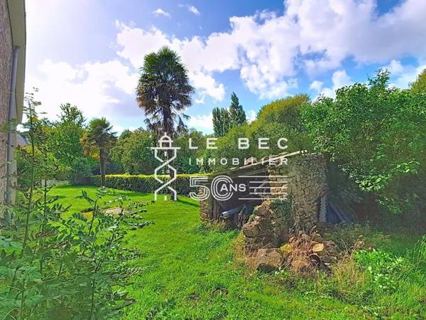 CAUDAN : Ensemble immobilier en pierres à rénover