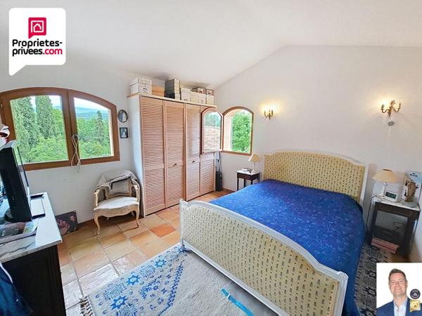 Très belle Villa Provençale 5 pièces 133 m2 avec grande piscine et terrain de 3000 m2