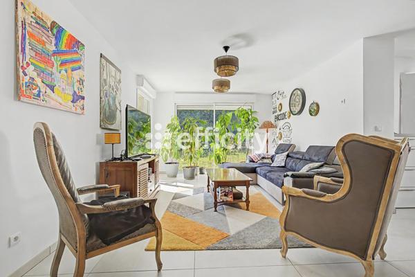 Maison
         6 pièces
        - 235 m² Bien prestige 599 000 € *