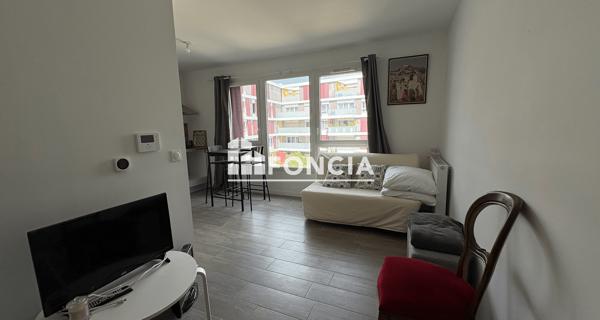 Location Studio meublé 24 m² - Monteux 84170