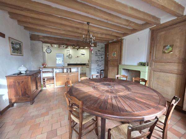 Magnifique Longère, ses 9 chambres et ses pièces de réception !